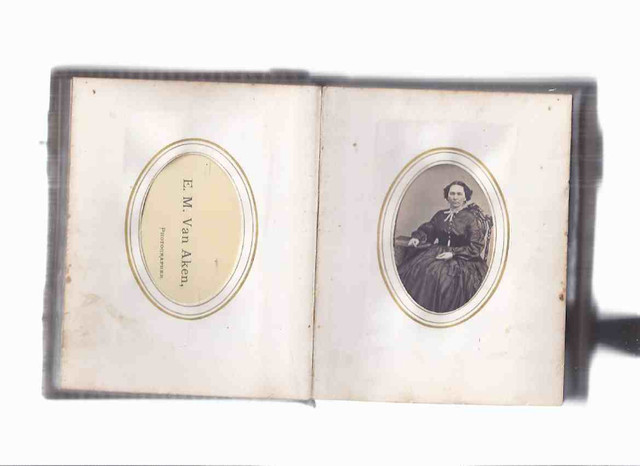 1875 Photo Album Victorian age in the USA 25 photos New York + in Arts & Collectibles in Oakville / Halton Region - Image 4