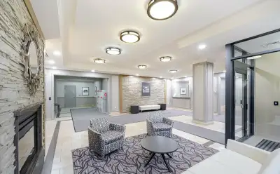 PRIVATE ROOM FOR RENT IN LUXURY CONDO ❖ Fully Furnished ❖ Utilities Included ❖ Ensuite Laundry ❖ Hig...