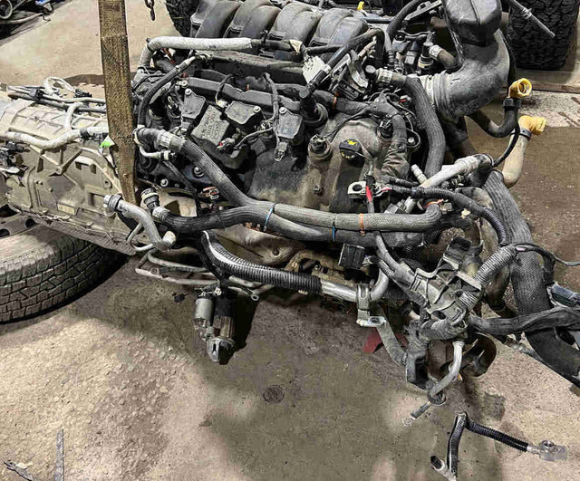 2021 ford f150 5.0L v8 engine and transmission for sale  in Engine & Engine Parts in Edmonton - Image 2