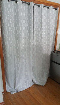 Curtains / Drapes
