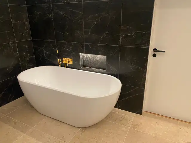 TILE SETTER537087605715783687