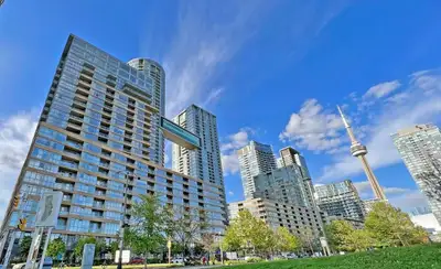 Property Description: Move in for Oct 1st! Enjoy luxury downtown living in this bright, beautifully...