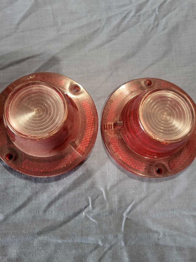 1962 chev impala tail light lens  in Other Parts & Accessories in Regina - Image 2