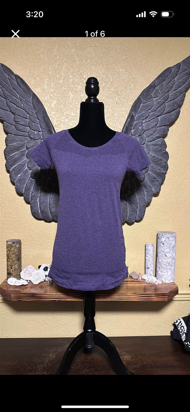 Zella Tee Shirt in Women's - Tops & Outerwear in Edmonton