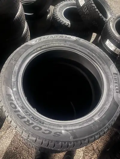 Pirelli 255/50 R19 107V MO Winter Tires XL Lightly used only 1500km on the set have original sales r...
