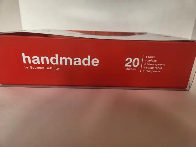 Flatware Set (20 pieces) in Kitchen & Dining Wares in Mississauga / Peel Region - Image 5