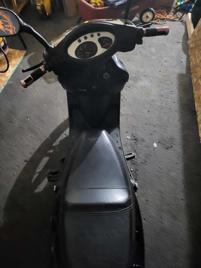 Tao tao scooter  in Scooters & Pocket Bikes in Oshawa / Durham Region - Image 3