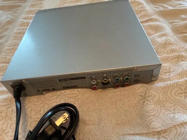 Equinox DVD Player in Stereo Systems & Home Theatre in Red Deer - Image 3