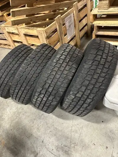 off 2017 Hyundai Tuscon 67mm Hub Bore, 5 x 114.3 mm (spacing 5 x 4.5")