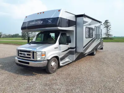 In excellent condition and loaded with options, including full body paint! The chassis is a Ford E-4...