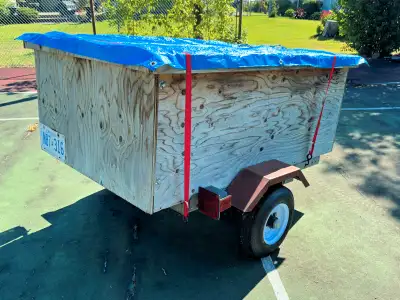 Utility Trailer • Used Price: $400 OBO Up for sale is a small utility trailer. The trailer is extrem...