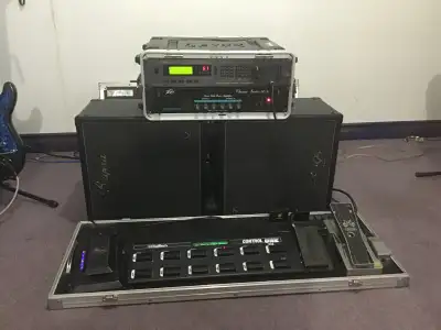 DIGITECH GSP 2101 ARTIST STUDIO/PEAVEY STEREO GUITAR AMP, View more