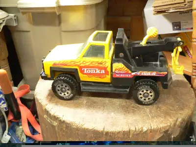 plusieurs tonka vintage a différent prix photo 1 a 4 camion towing tonka # 12330.4 belle condition 1...