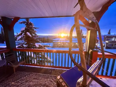 Hot tub on the roof, walking distance to the gondola, bakery downstairs and epic sunrises. One.five...