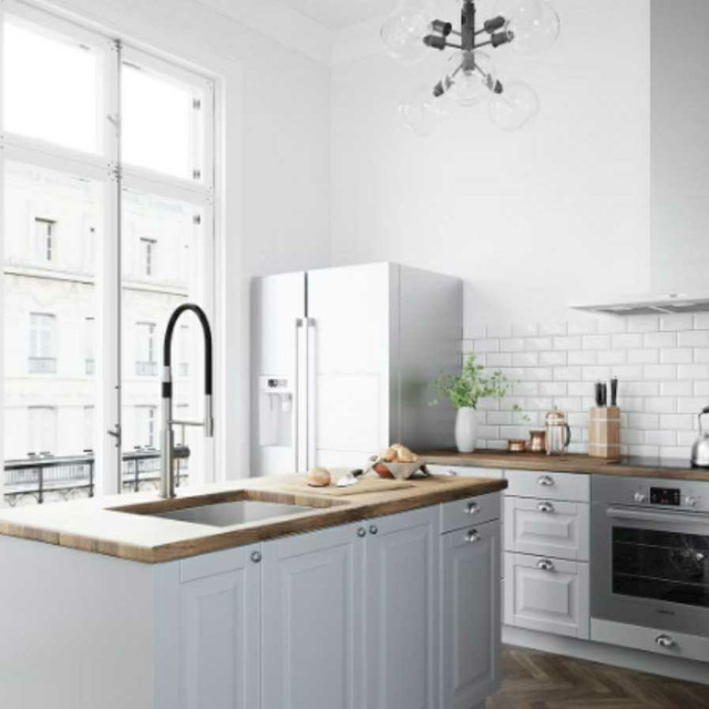 VIGO Kitchen Faucet - Brand New in Plumbing, Sinks, Toilets & Showers in St. Catharines