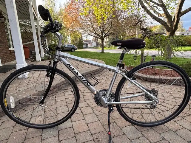 Marin larkspur hybrid city bike in Cruiser, Commuter & Hybrid in Ottawa - Image 2