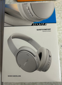 Factory Sealed Bose Quiet Comfort - White Smoke