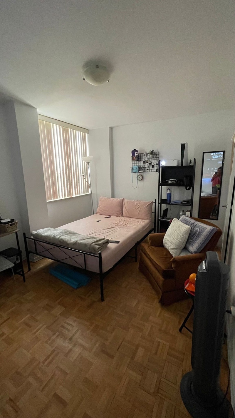 Spacious room available in North york from 1st October Long Term Rentals City of Toronto