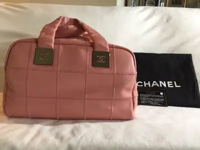 CHANEL - SQUARE STITCH - ROSE - COMME NEUF, View more