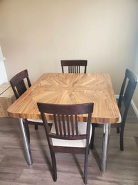 Dinning table and 6 chairs 