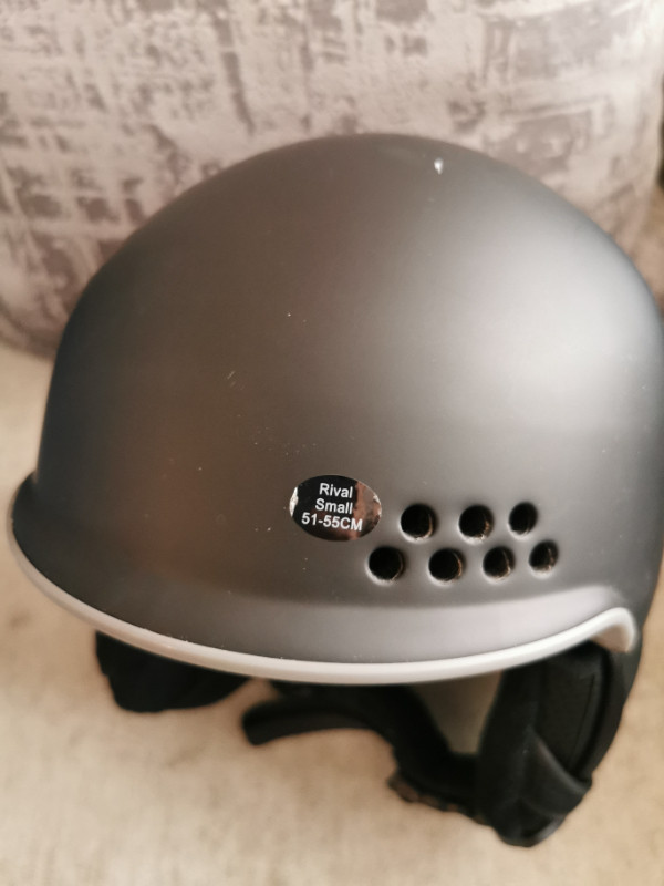 K2 Rival Snowboard Helmet in Snowboard in Calgary - Image 2
