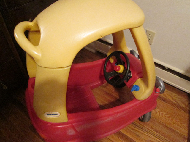 Tikes cozy coupe in Kids in North Bay - Image 3