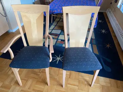 6 SOLID WOOREN CHAIRS (Made in Italy!), View more
