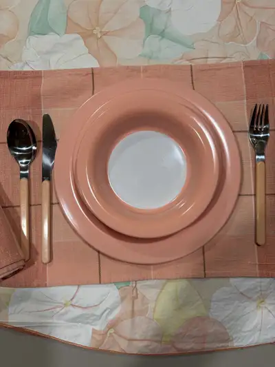 Vintage Melamine 4 Person Picnic Set w/ Basket, View more