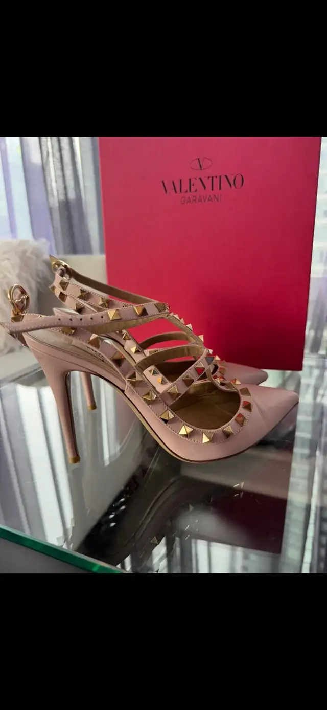 Valentino Shoes in Women's - Shoes in City of Toronto - Image 3