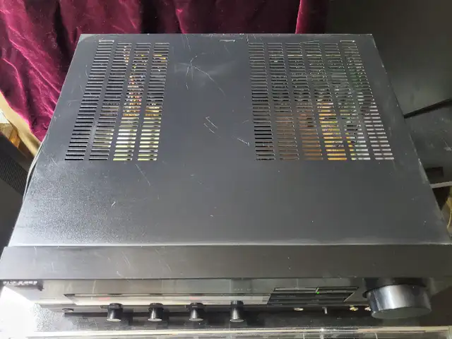 SONY LBT-V702 / TA-V702 VINTAGE STEREO AMPLIFIER BLACK JAPAN in Stereo Systems & Home Theatre in Markham / York Region - Image 3
