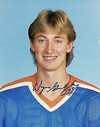 BUYING: Wayne Gretzky VINTAGE Edmonton Oilers Autographs