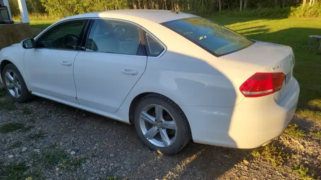 2015 VW Passat 1.8 TSI 2015 Volkswagen Passat COMFORTLINE PLUS in Cars & Trucks in Fort St. John - Image 2