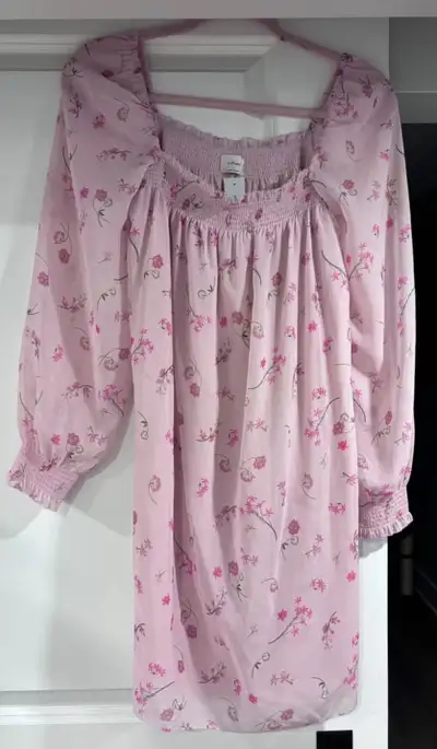 Brand new- bought for an event but never wore it
