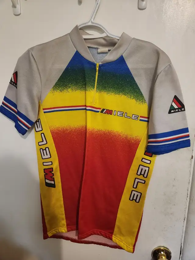 Rare vintage Miele cycling jersey size medium in Clothing, Shoes & Accessories in Kingston - Image 2