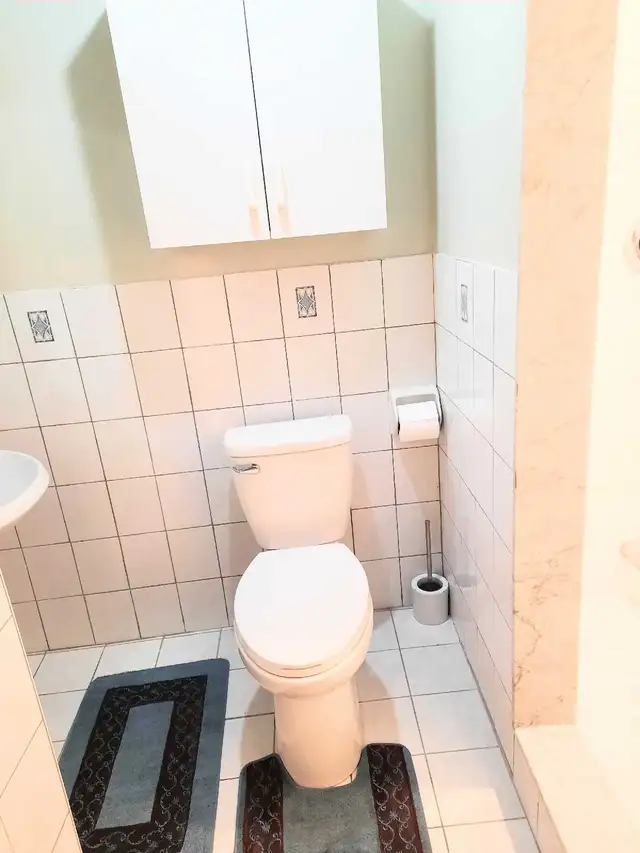 Basement for rent Keele/Major MacKenzie Maple in Short Term Rentals in Markham / York Region - Image 4