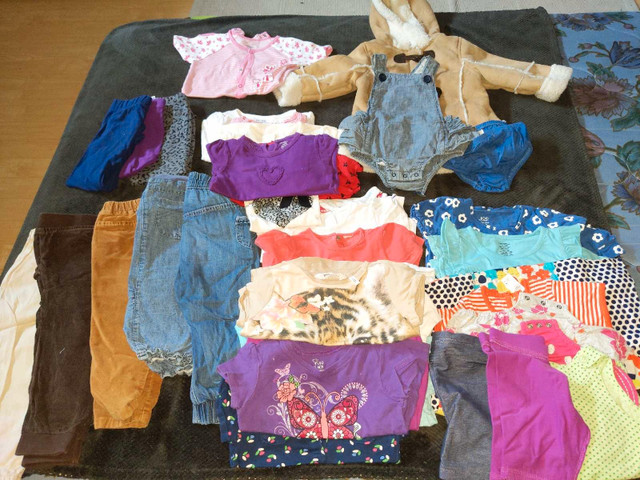 Ensemble de vêtements pour petite fille dans Vêtements - 18 à 24 mois  à Longueuil/Rive Sud