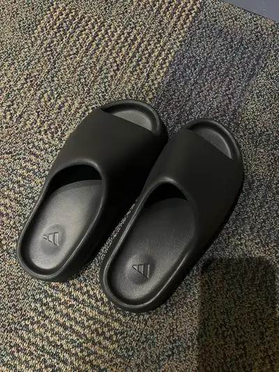 Yeezy slide onyx 7, View more