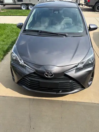 For Sale: 2018 Toyota Yaris LE • 112000 km • 1,5L engine • FWD • Heated Seats • Backup Camera • Lane...