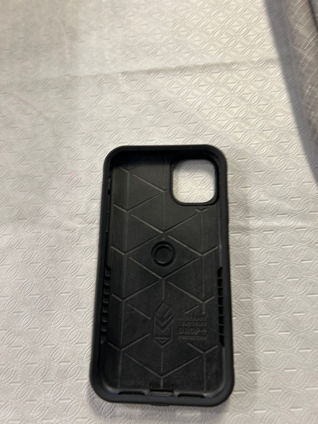 iPhone X and iPhone 11 OtterBox  in Cell Phone Accessories in Markham / York Region - Image 4