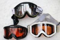 3 goggles for skiing snowboarding Scott Anon Alpina ski or snowb