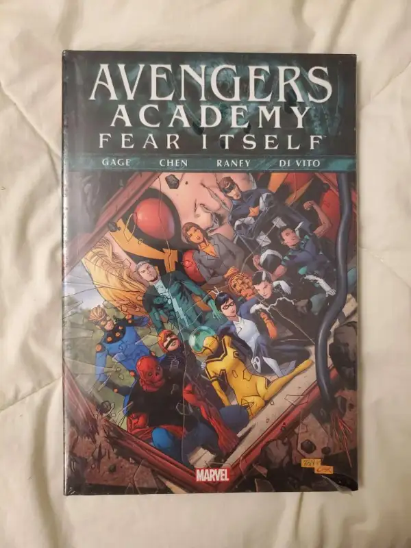 Avengers Academy: Fear Itself Hardcover Graphic Novel in Comics & Graphic Novels in Mississauga / Peel Region - Image 2