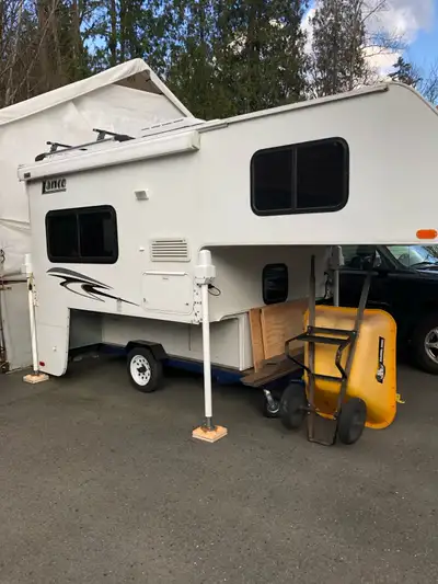 2007 Lance All Weather Truck Camper Model 845 This camper is 8 feet 6” long it weighs 2747 pounds ra...