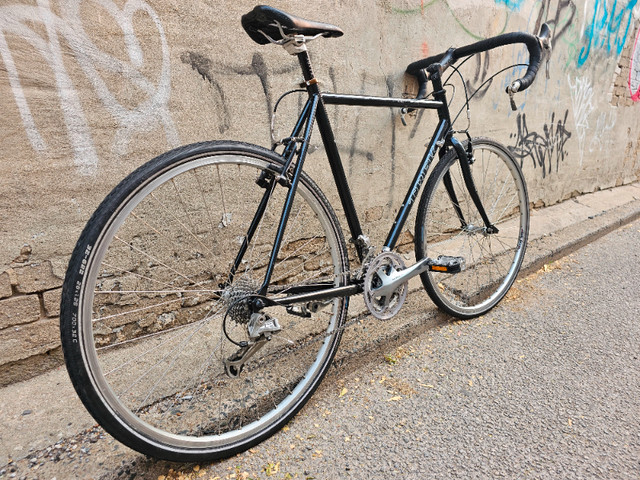 Trek 520 touring bike 56cm frame dans De route  à Ville de Toronto - Image 3