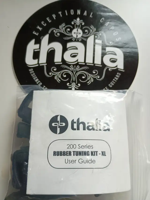 Caoutchoucs Thalia 200 series capo rubber fretpad tuning kit-XL in Guitars in City of Montréal - Image 2