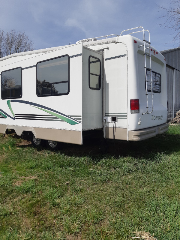 Fifth Wheel Travel Trailer in Travel Trailers & Campers in Woodstock - Image 4