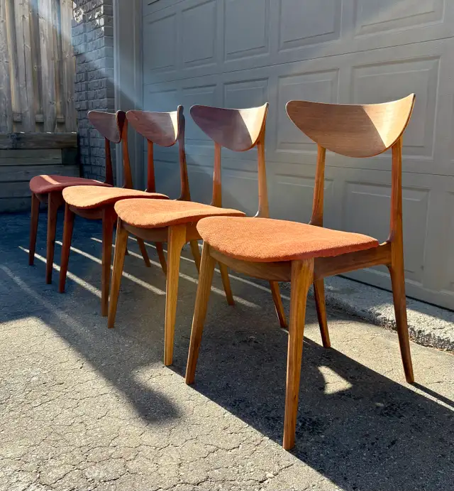 Walnut not Teak Vintage MCM Dining Chairs  in Dining Tables & Sets in Oshawa / Durham Region - Image 4