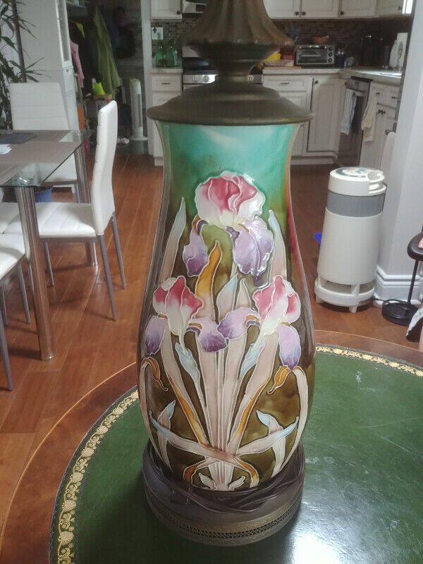 antique table lamp! in Indoor Lighting & Fans in St. Catharines