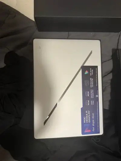 Asus ROG Zephyrus G14 (2025), View more