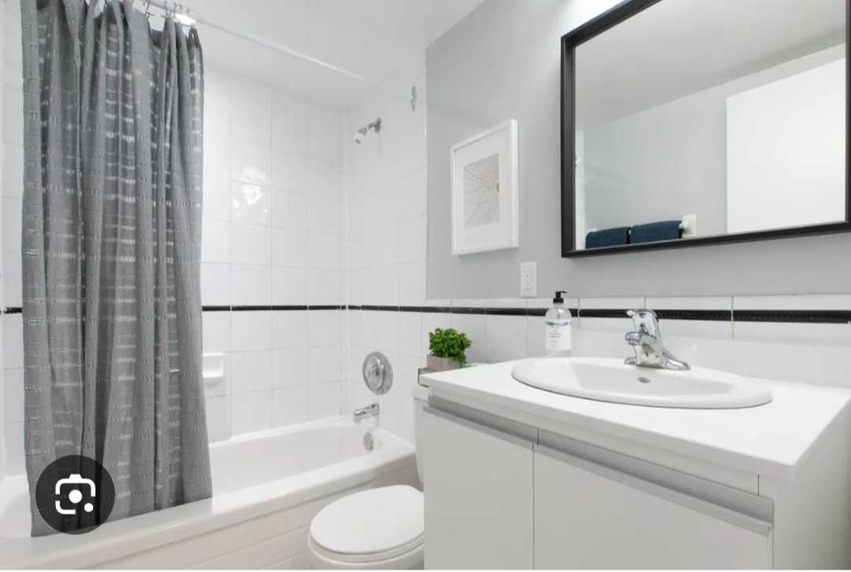Apartment for rent | Room Rentals & Roommates | City of Toronto | Free ...
