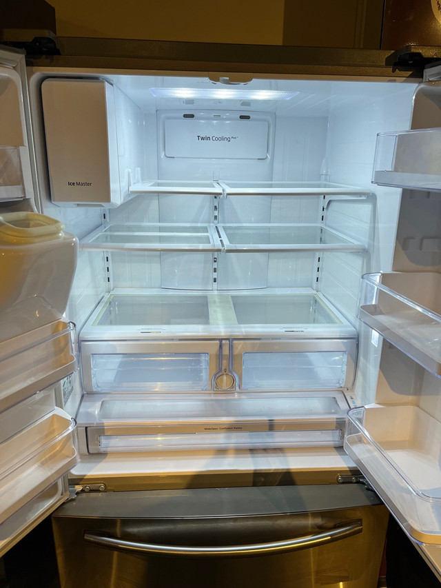samsung fridge in Refrigerators in Grande Prairie